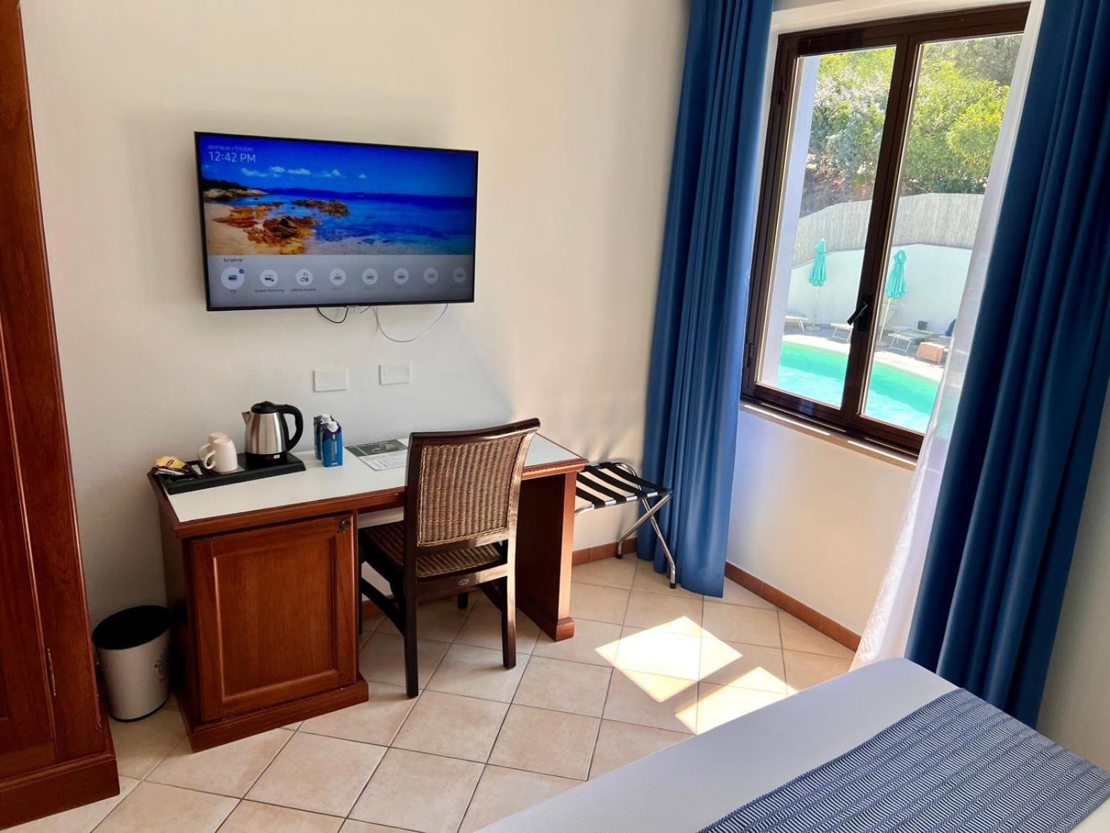 Best Western Hotel Blumarea Кастелсардо Екстериор снимка