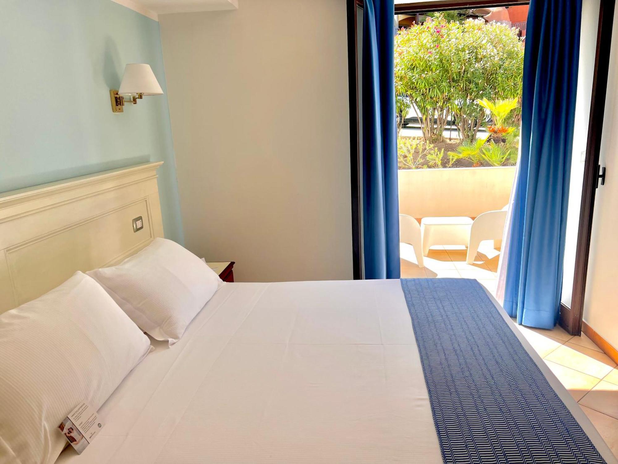 Best Western Hotel Blumarea Кастелсардо Екстериор снимка