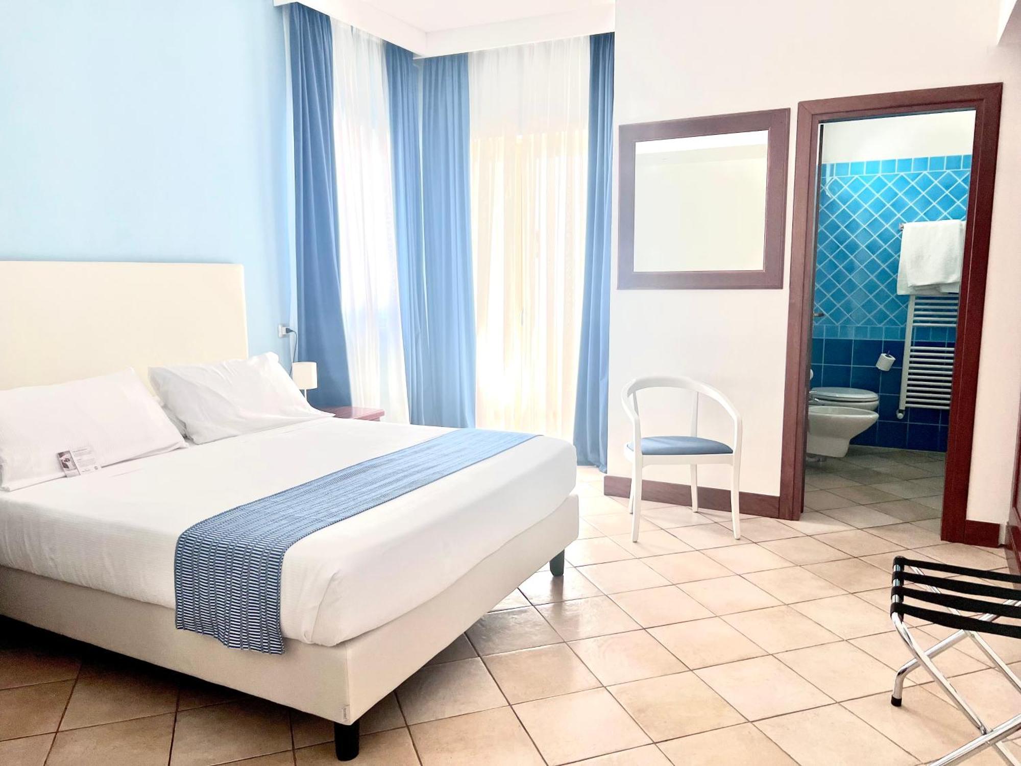 Best Western Hotel Blumarea Кастелсардо Екстериор снимка